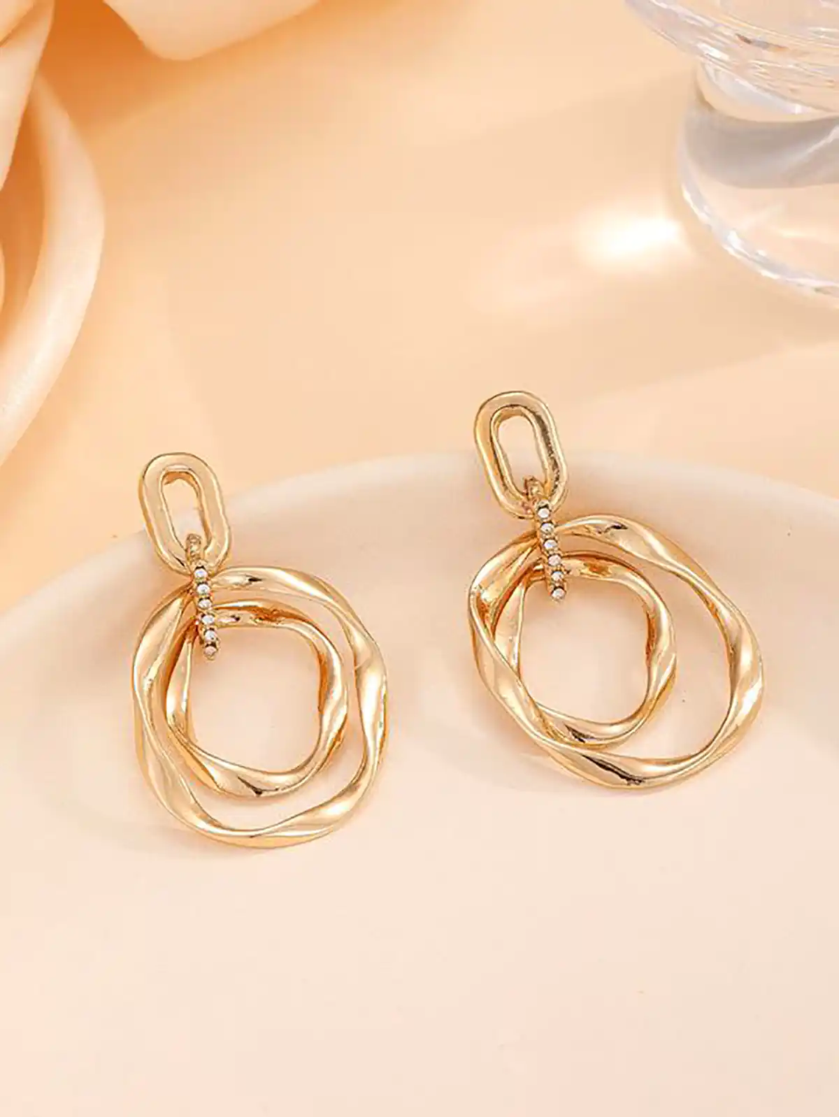 گوشواره طلای سبک و ظریف