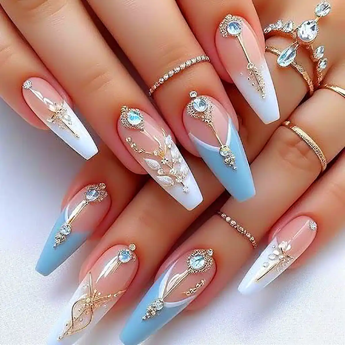 طراحی ناخن مرمری شیک آبی 