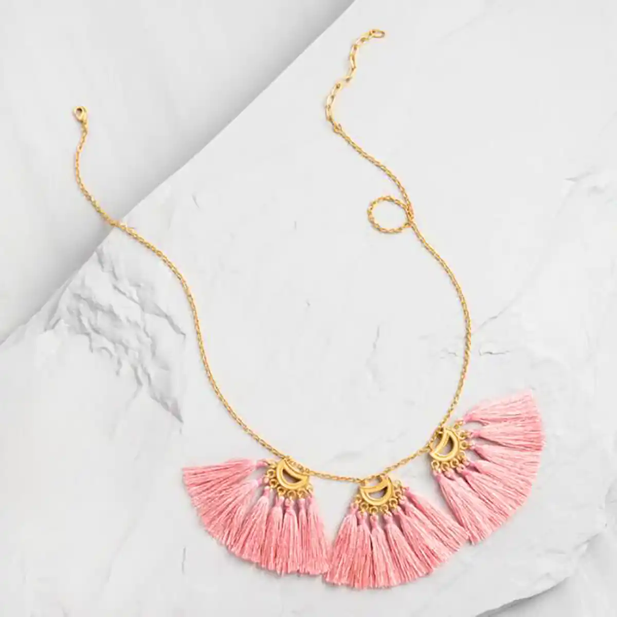 گوشواره منگوله‌ای بوهو