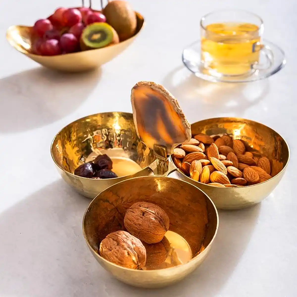 ظروف سرو برنجی لوکس