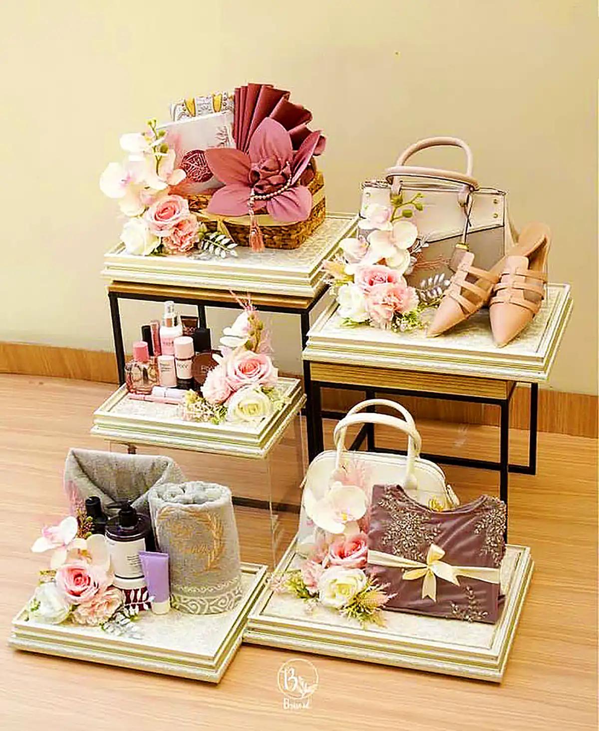 ایده بسته‌بندی کادو عروس