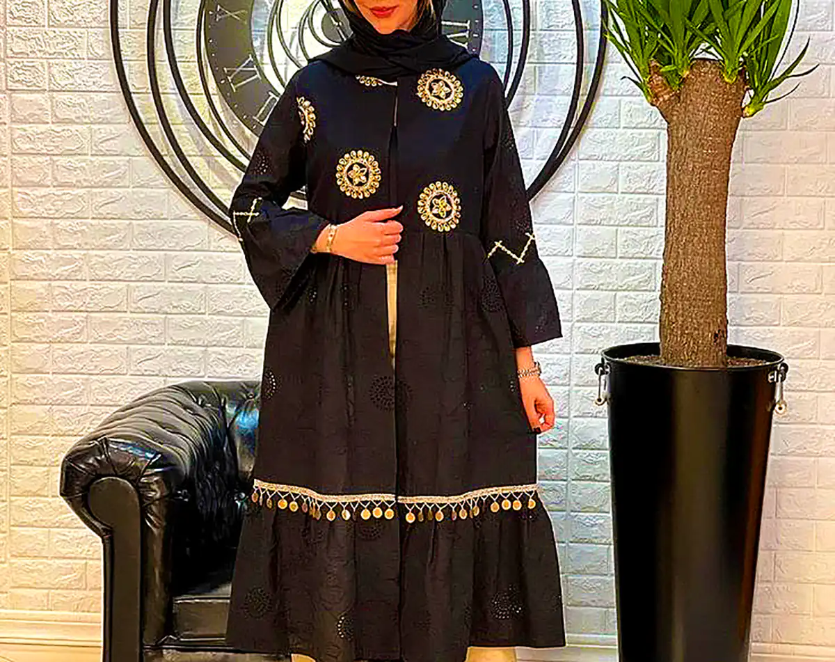 مانتو مشکی چین دار