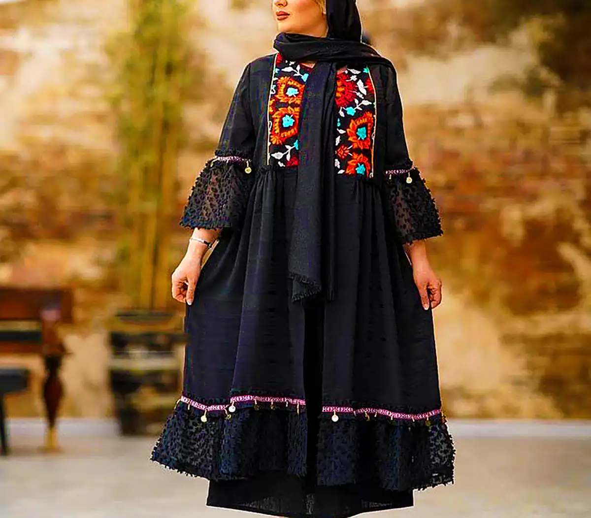 مانتو مشکی چین دار