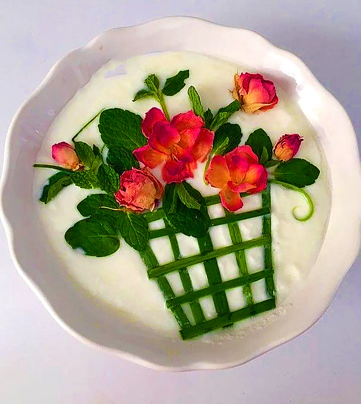 دیزاین ماست و خیار شیک و حرفه ای