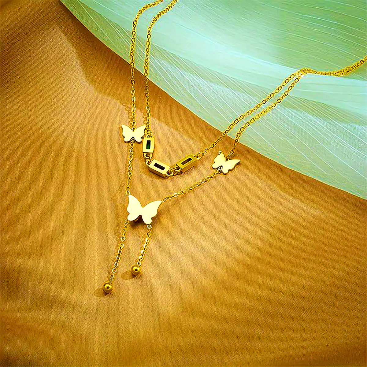 گردنبند پروانه ای طلا 