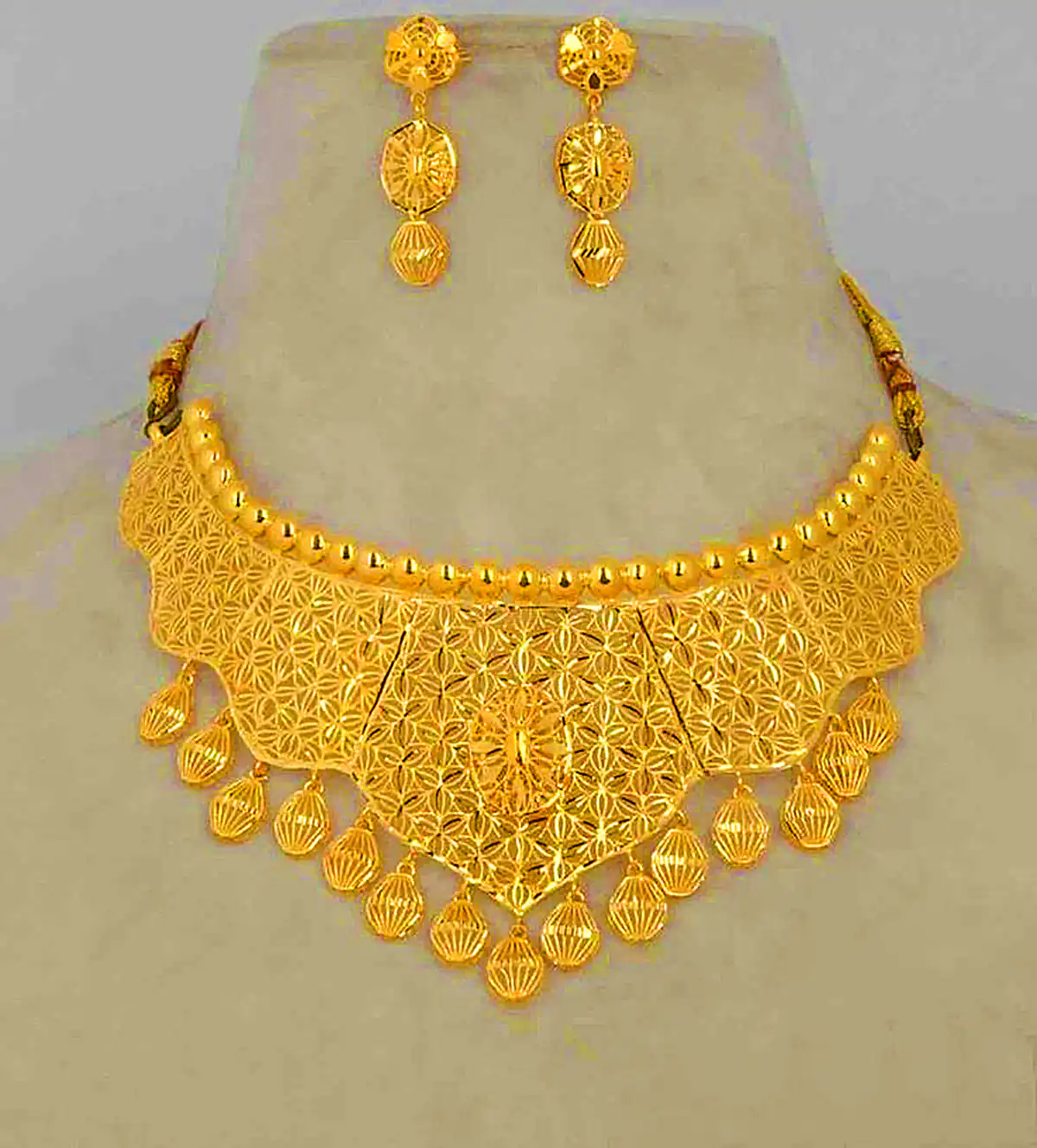 سرویس طلا خیره کننده