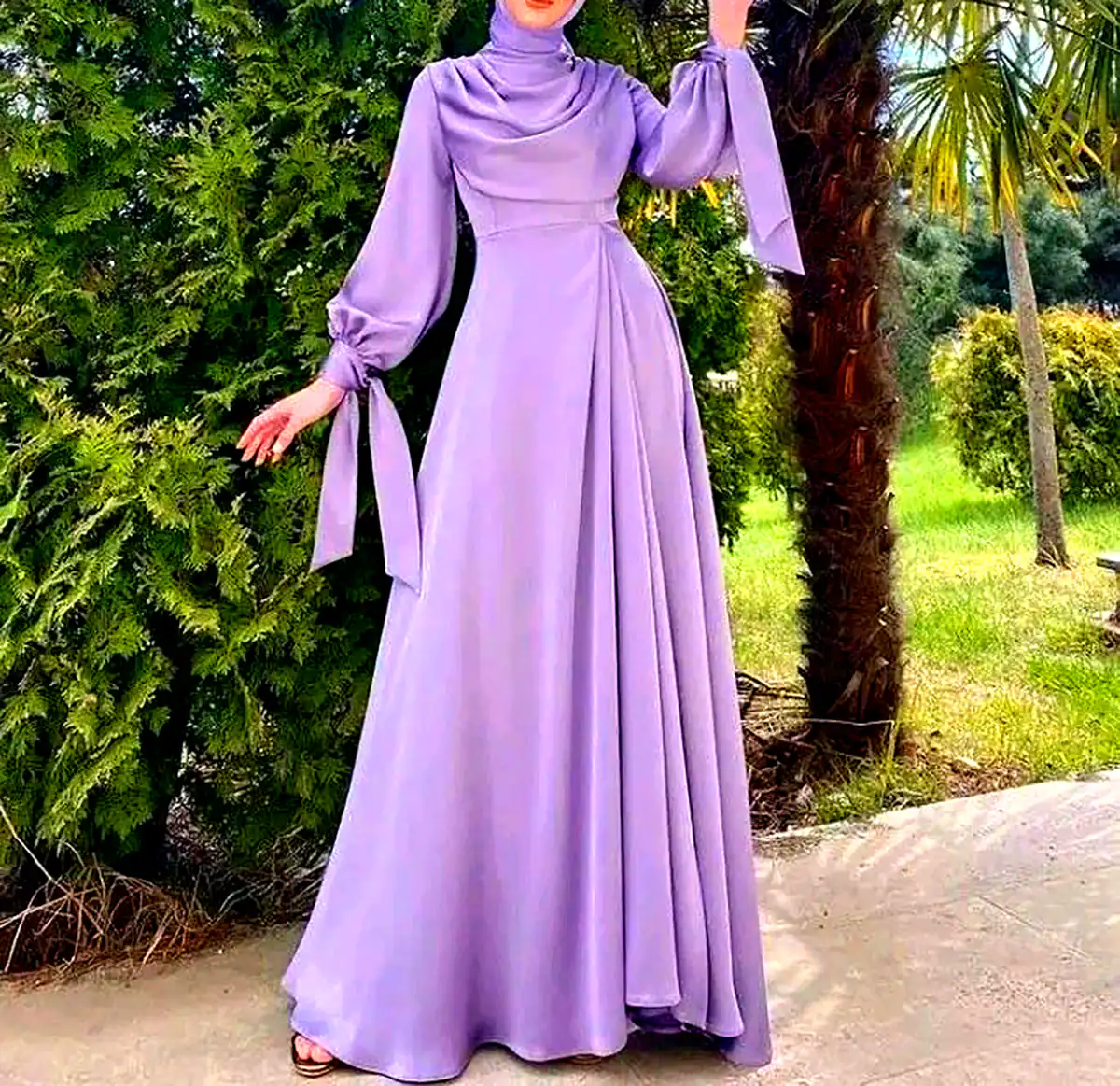 پیراهن صورتی ساتن آمریکایی