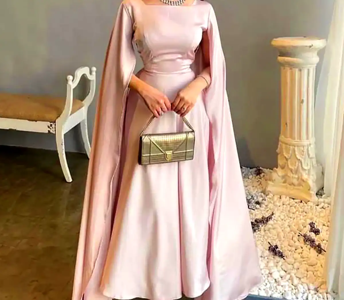 پیراهن صورتی ساتن آمریکایی