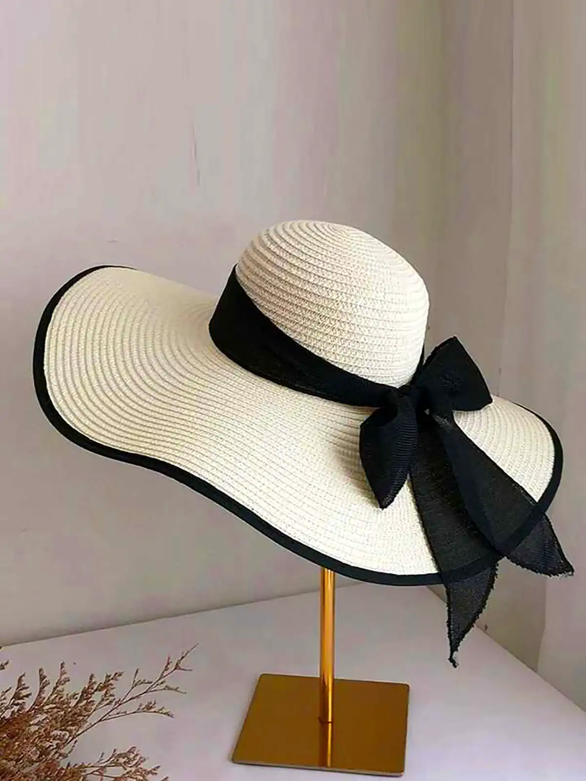 کلاه شیک حصیری
