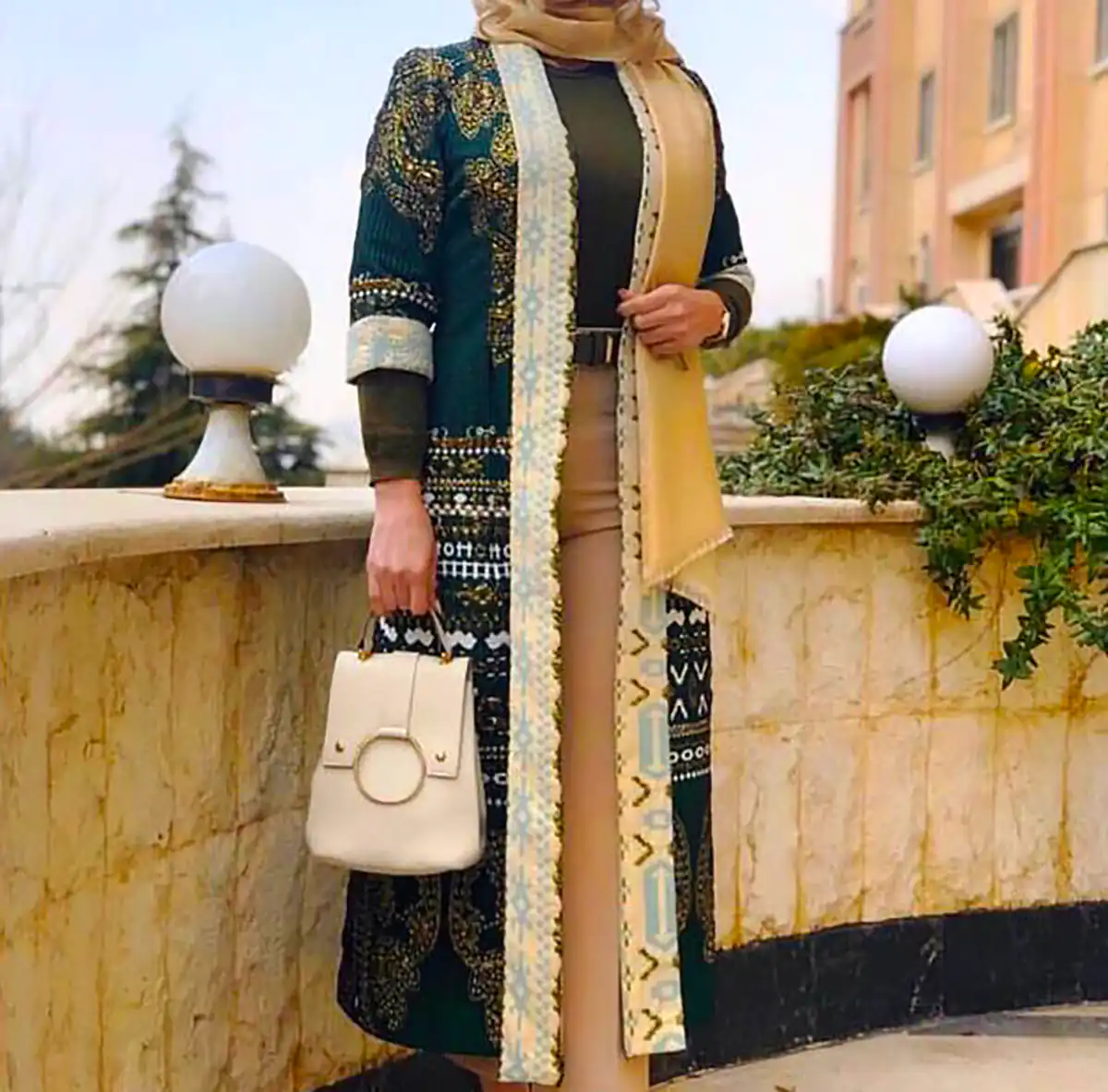 مانتو طرحدار بلند و زیبا