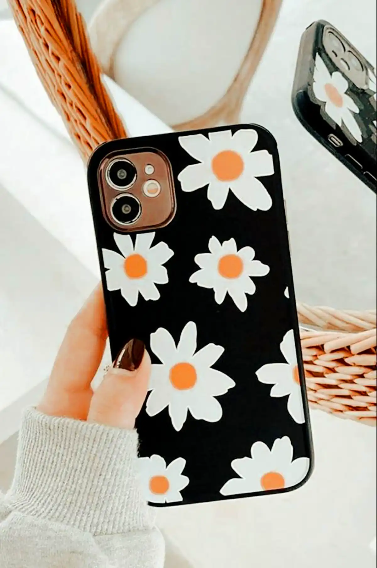 قاب گوشی طرح بابونه