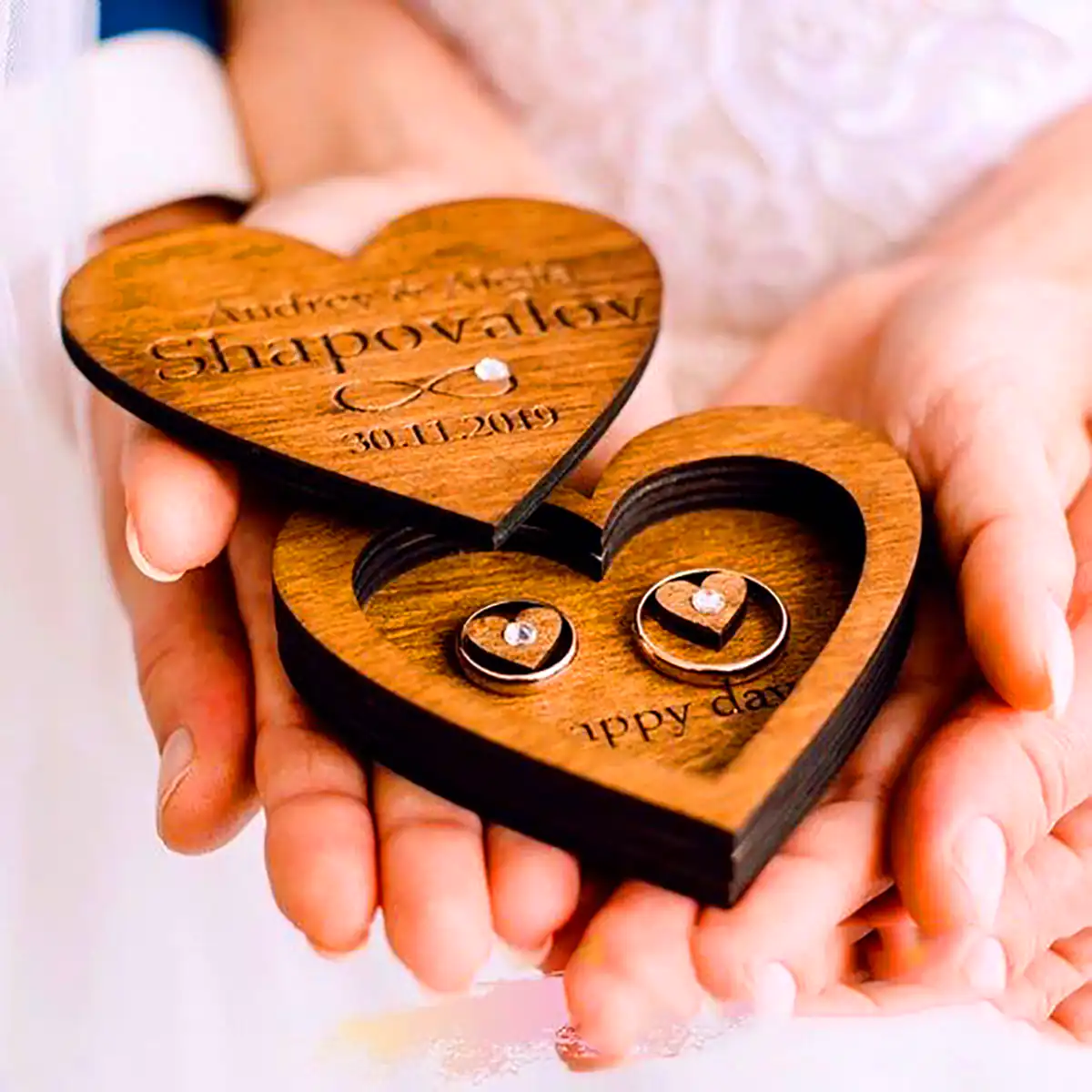 استند جاحلقه چوبی