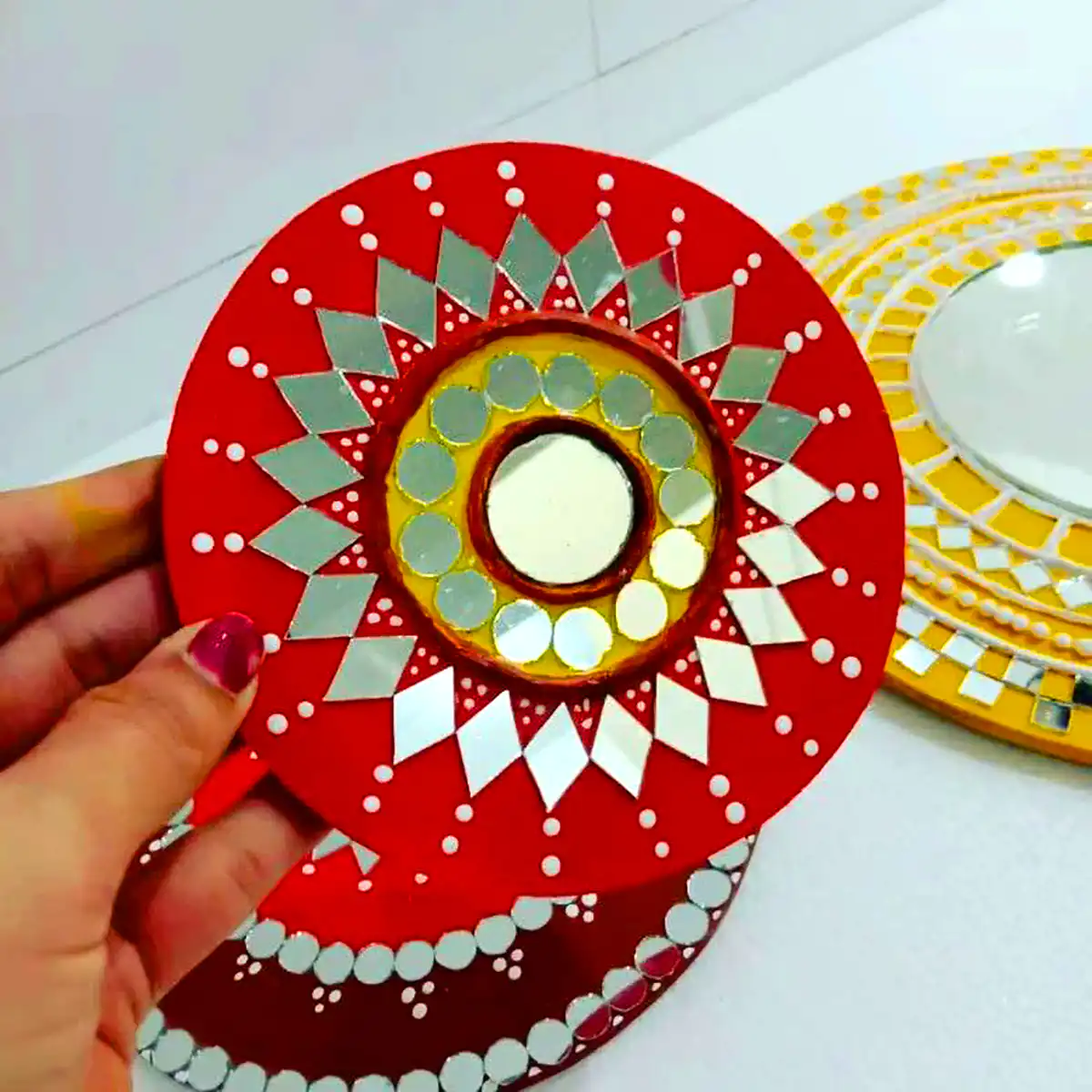دیوار کوب رنگی دستساز
