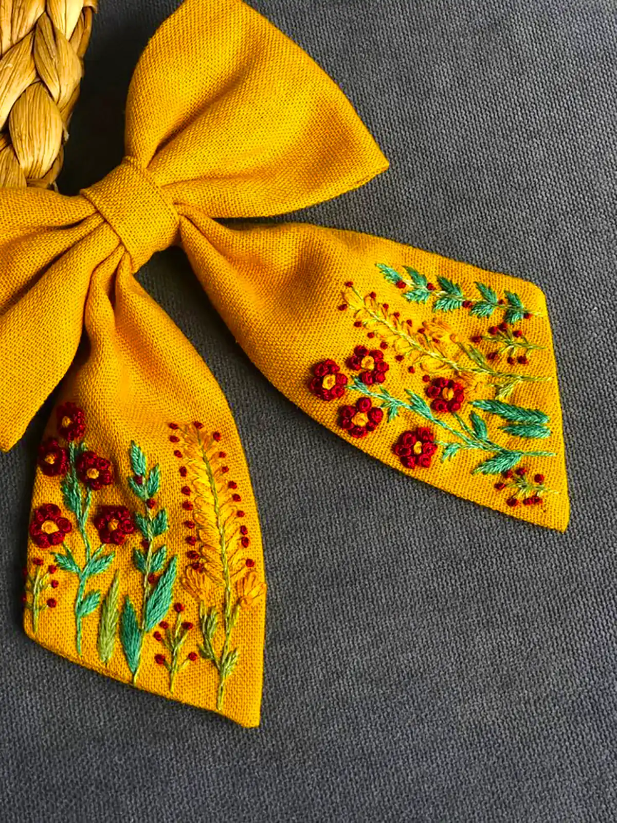 گیره مو پاپیونی