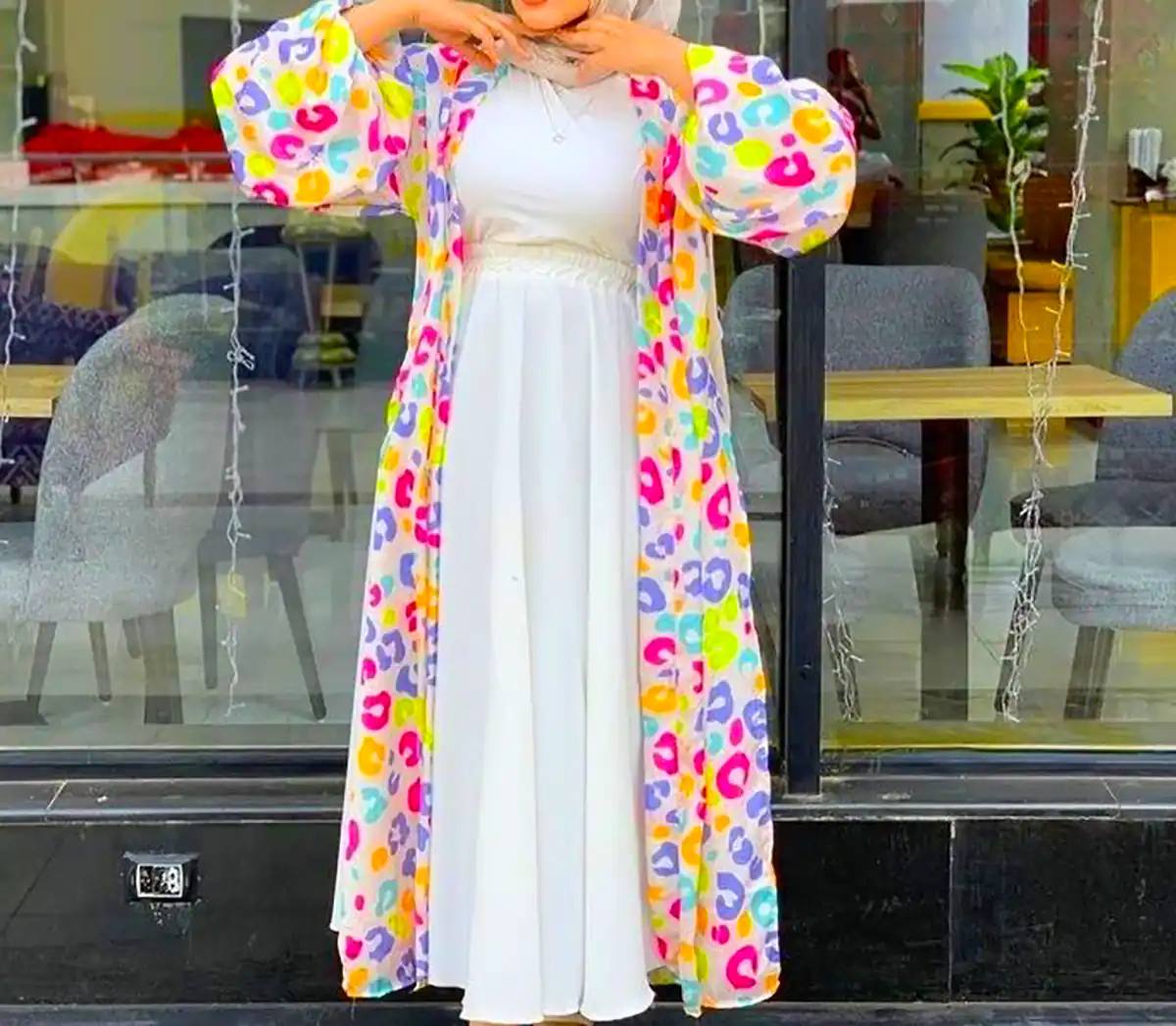 استایل بهاره با پیراهن گلدار