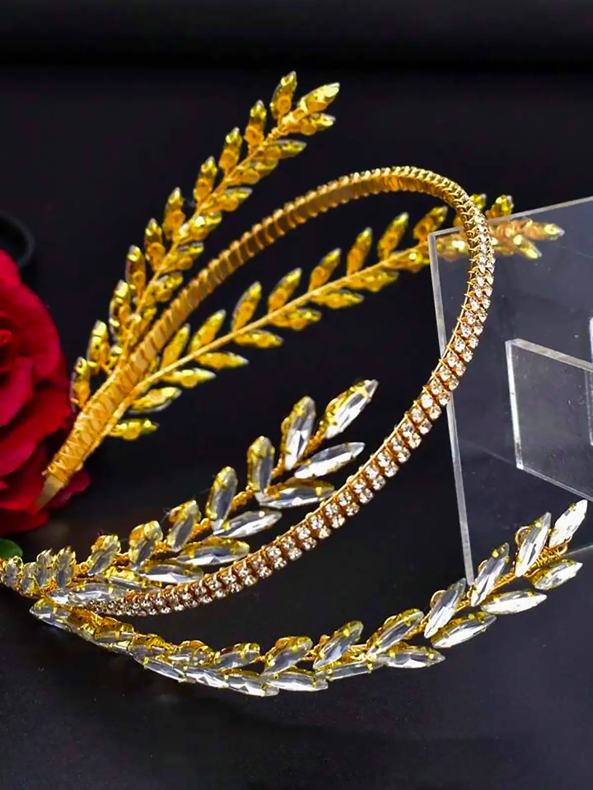 تاج شینیون مجلسی