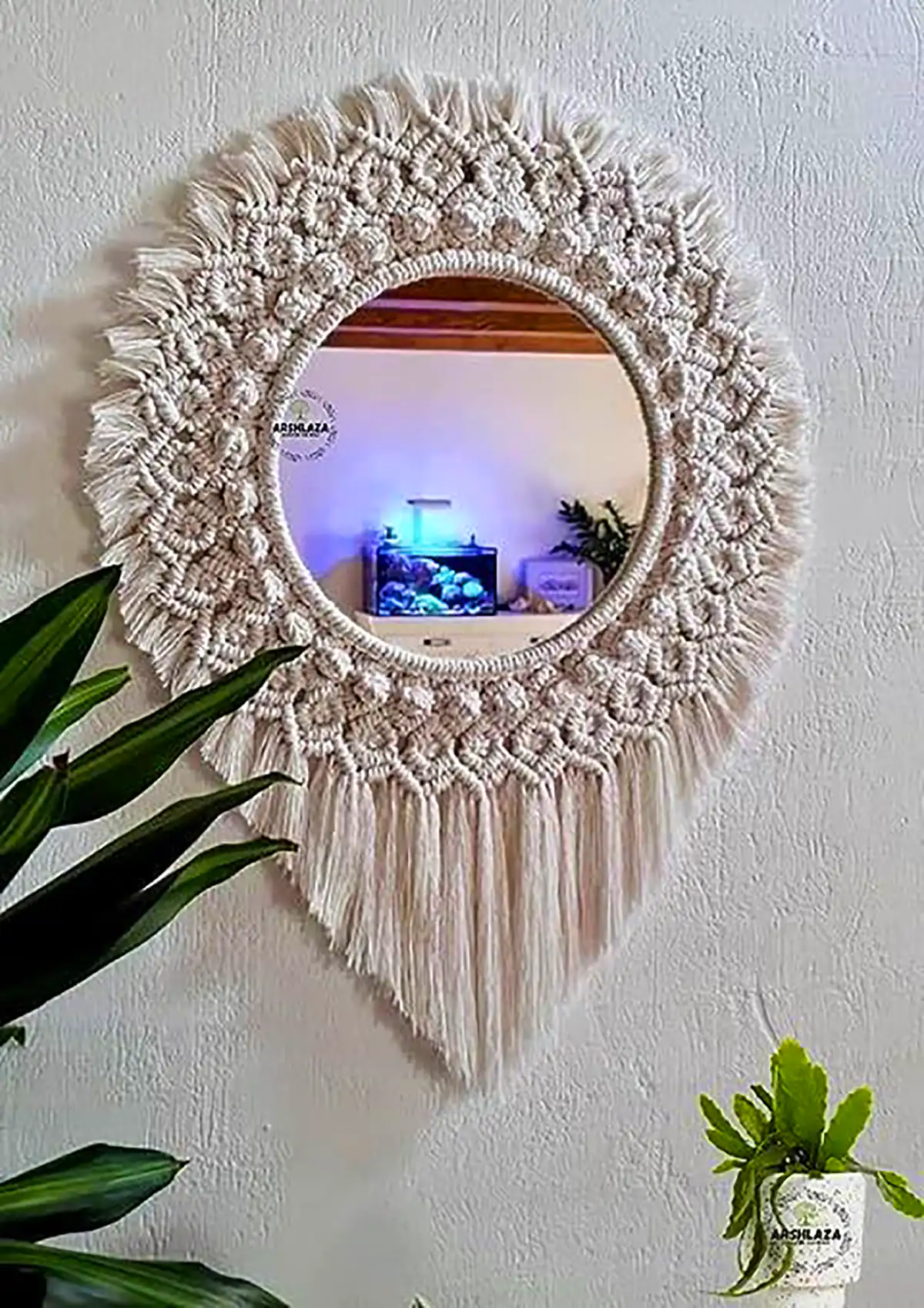 آینه گرد مکرومه