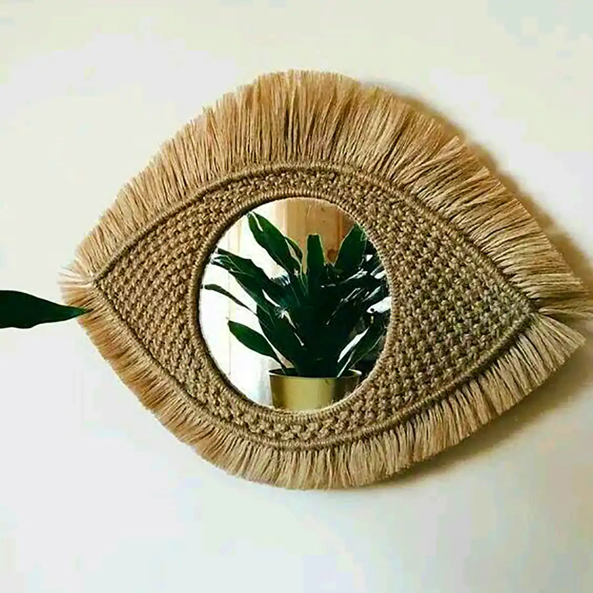 آینه گرد مکرومه