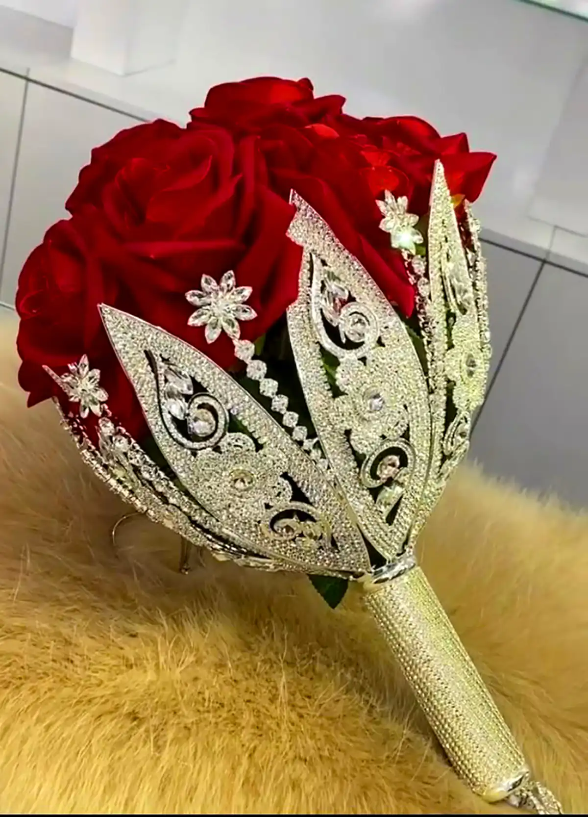 دسته گل شیک عروس