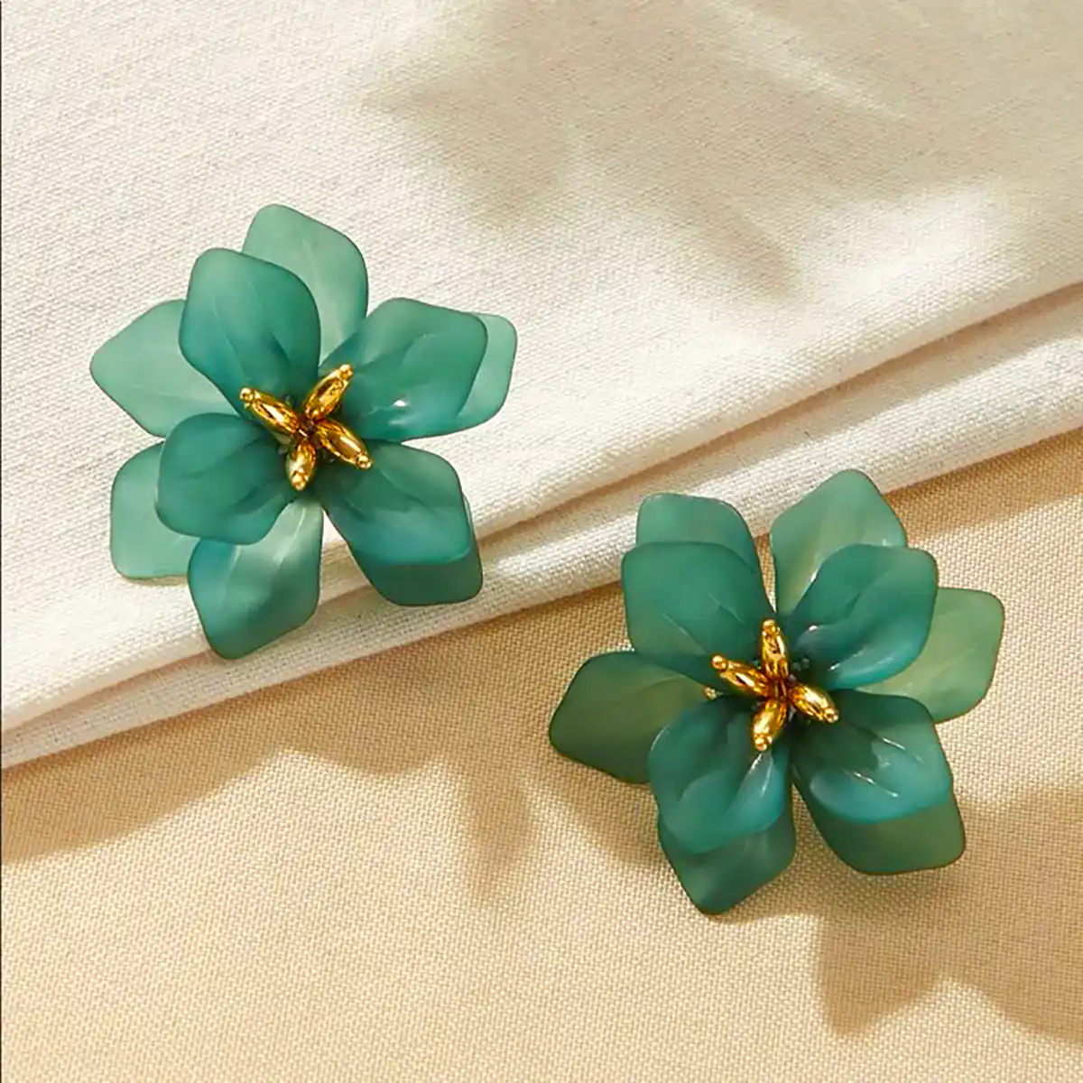 گوشواره لوکس و شیک 