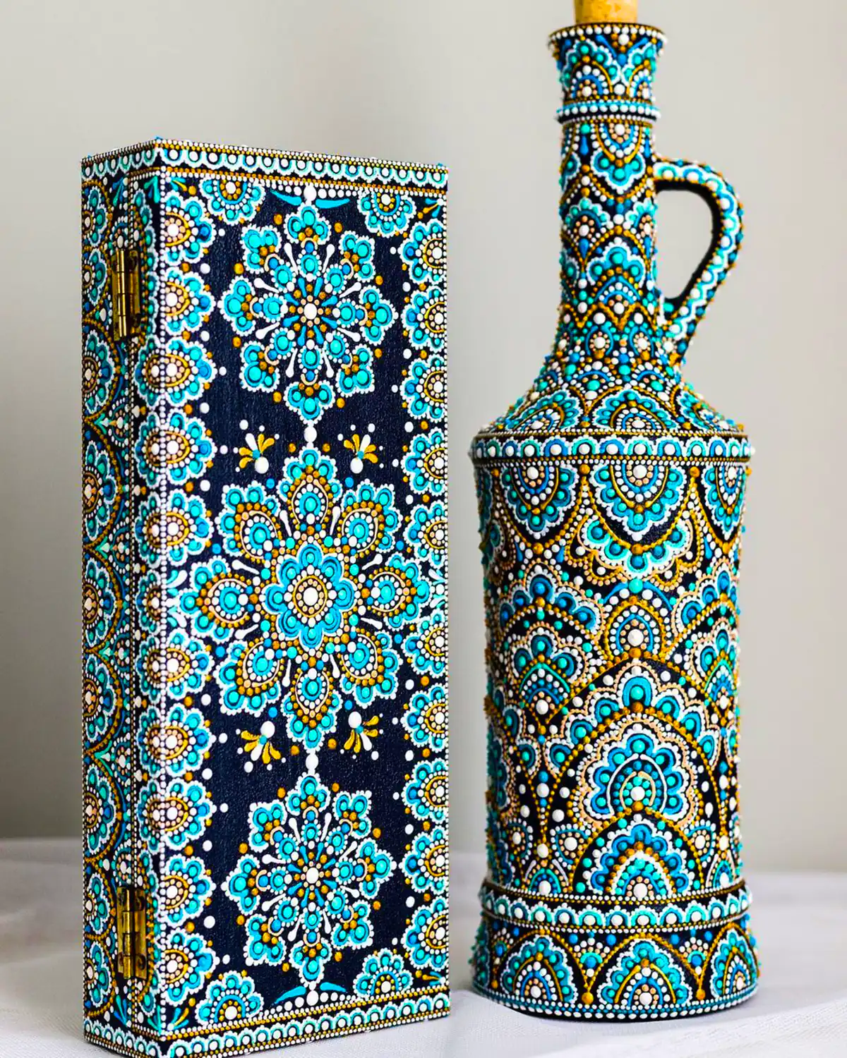 هنر دات آرت روی بطری