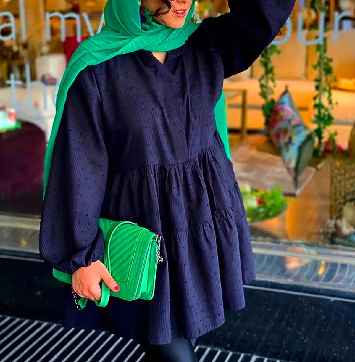 مانتو عروسکی و زیبا مشکی