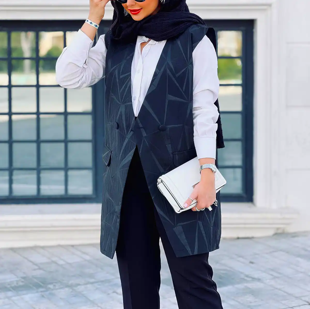 مانتو مشکی عروسکی