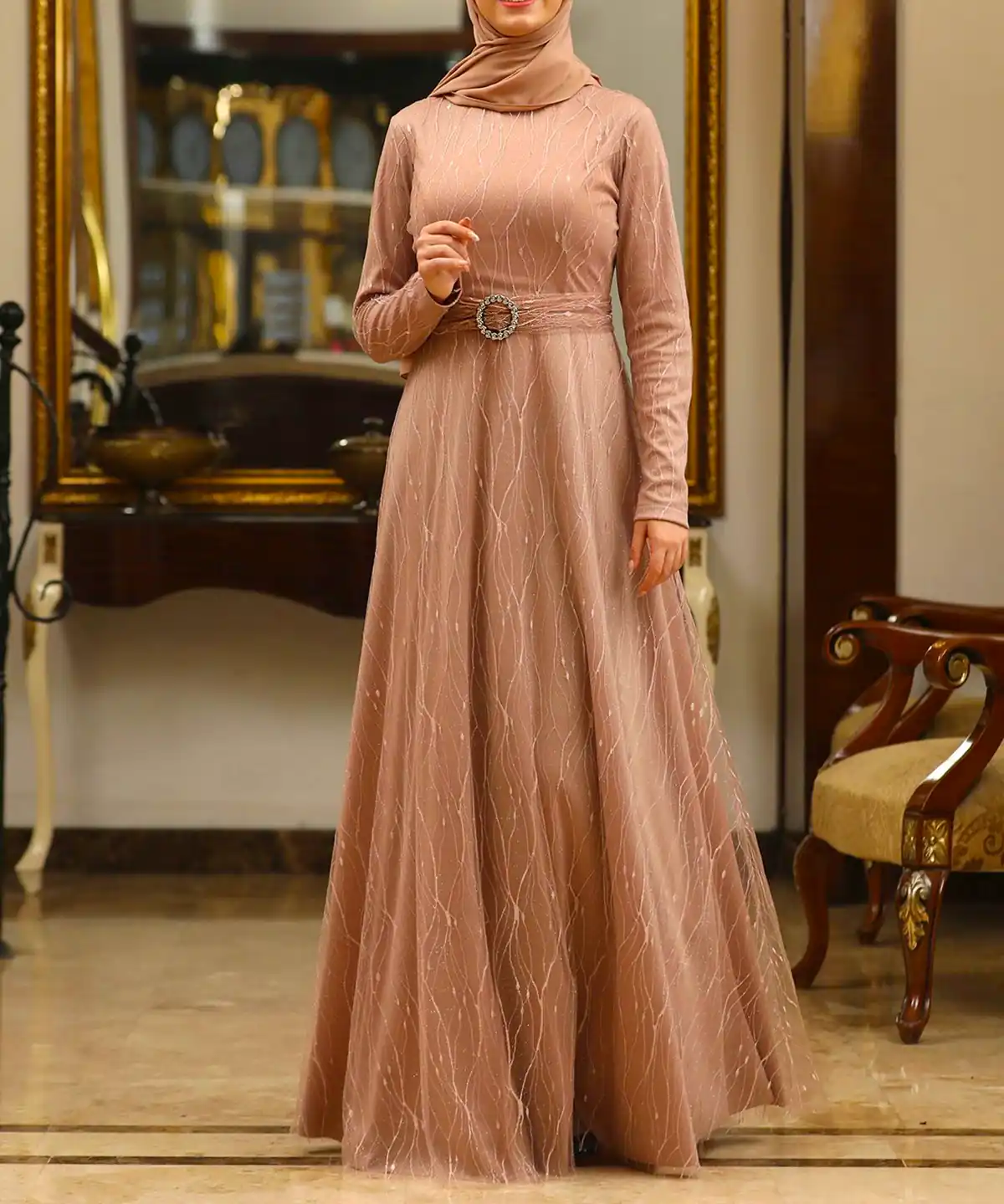 پیراهن کلاسیک لاکچری با طرح ساده