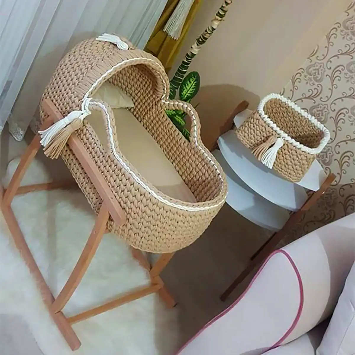 سبد نوزاد بافتنی حصیری