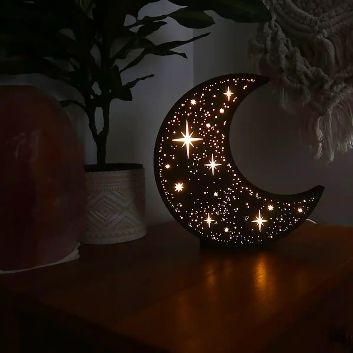 شب خواب طرح ماه