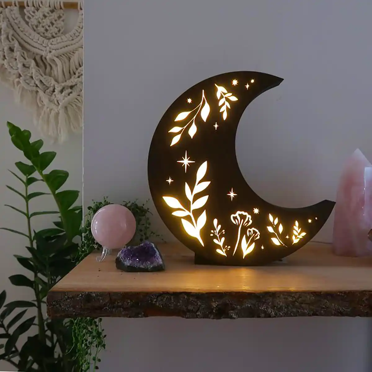 شب خواب طرح ماه