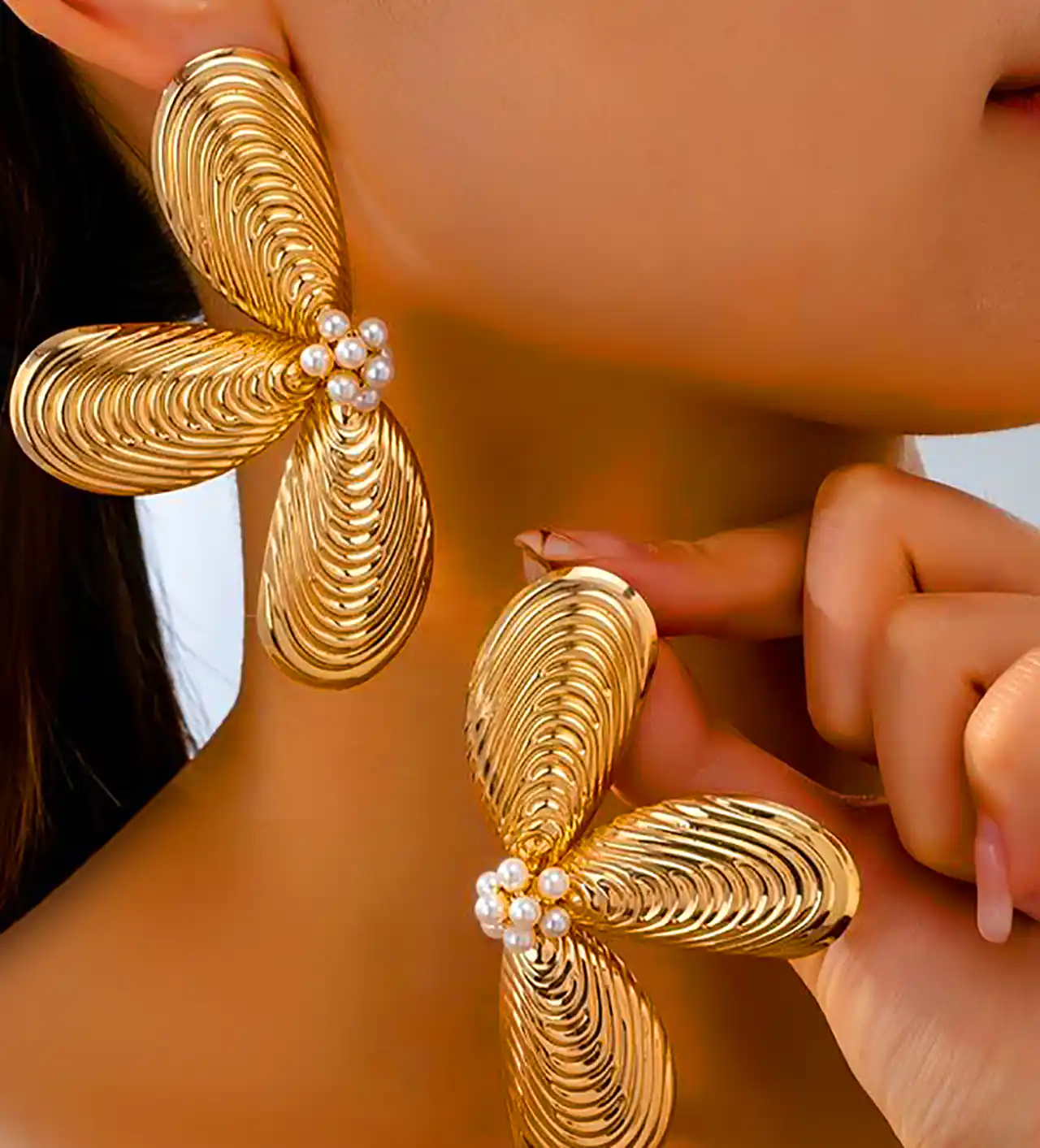 گوشواره حجمی گل هندسی