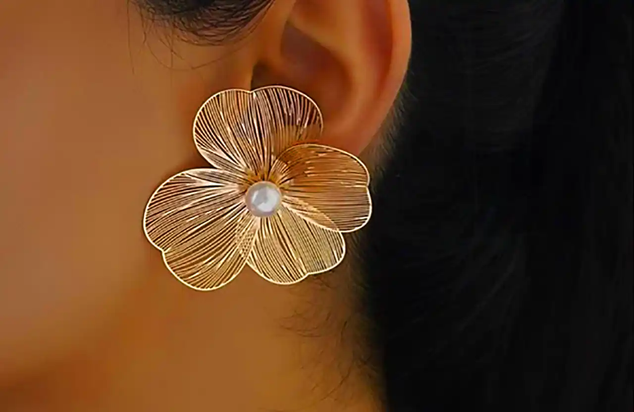 گوشواره حجمی گل هندسی