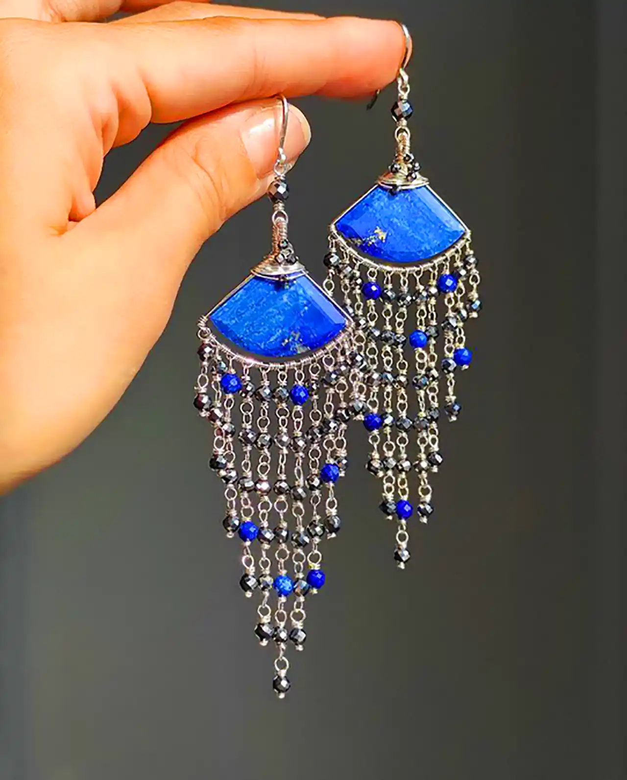 گوشواره دستساز خاص و مدرن