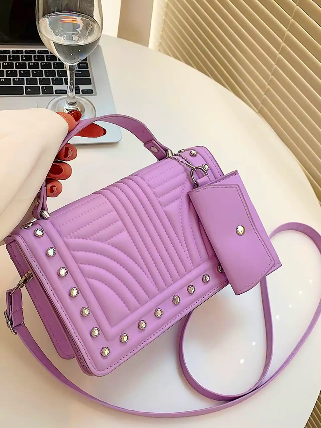 کیف چرمی شانه ای کلاسیک 