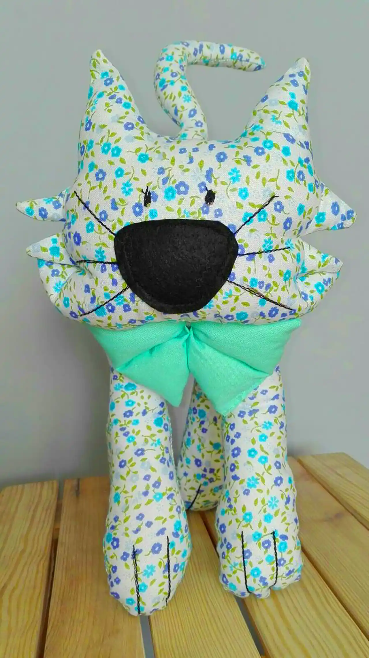 عروسک گربه پارچه ای