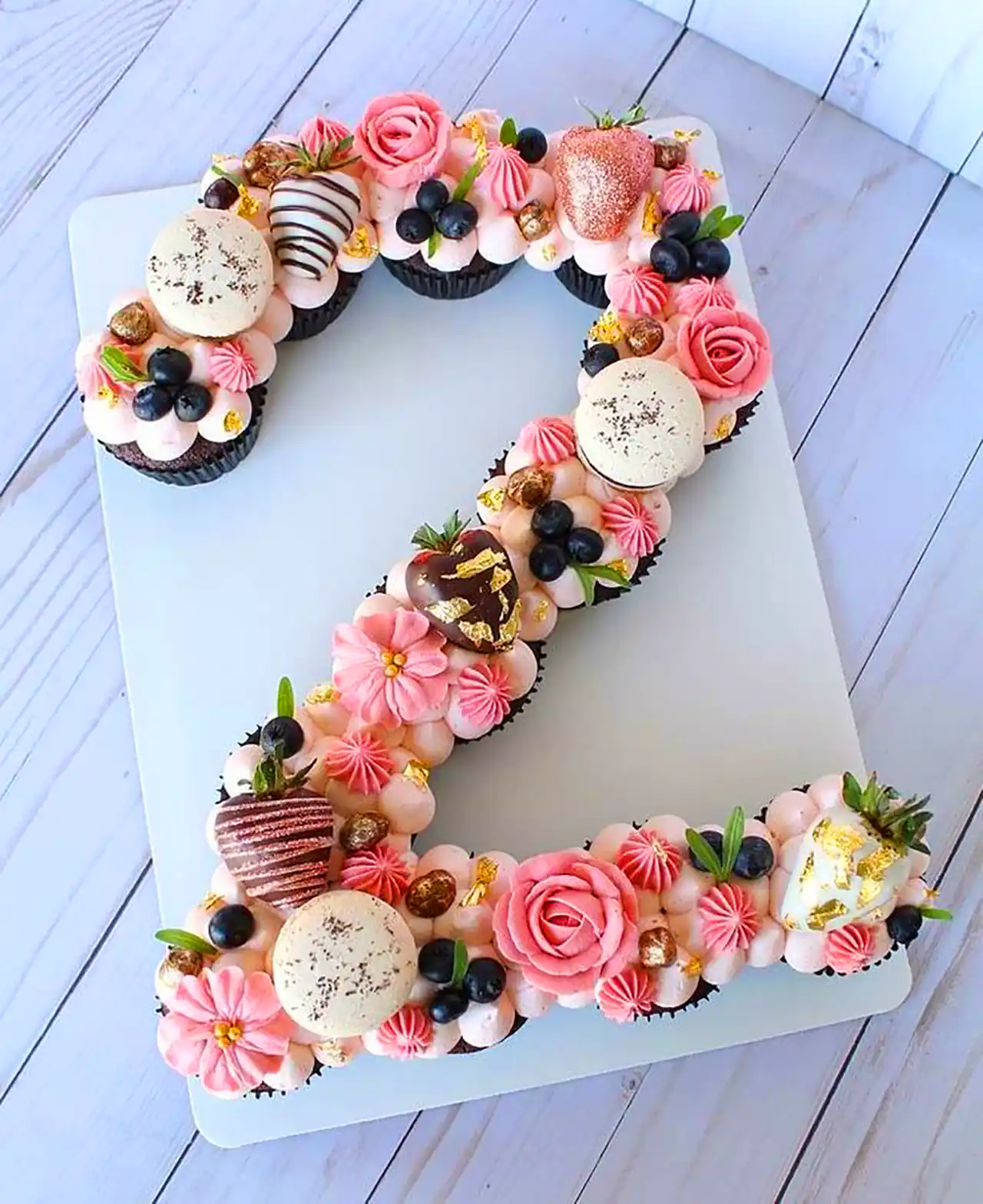 باکس هدیه گل و شکلات