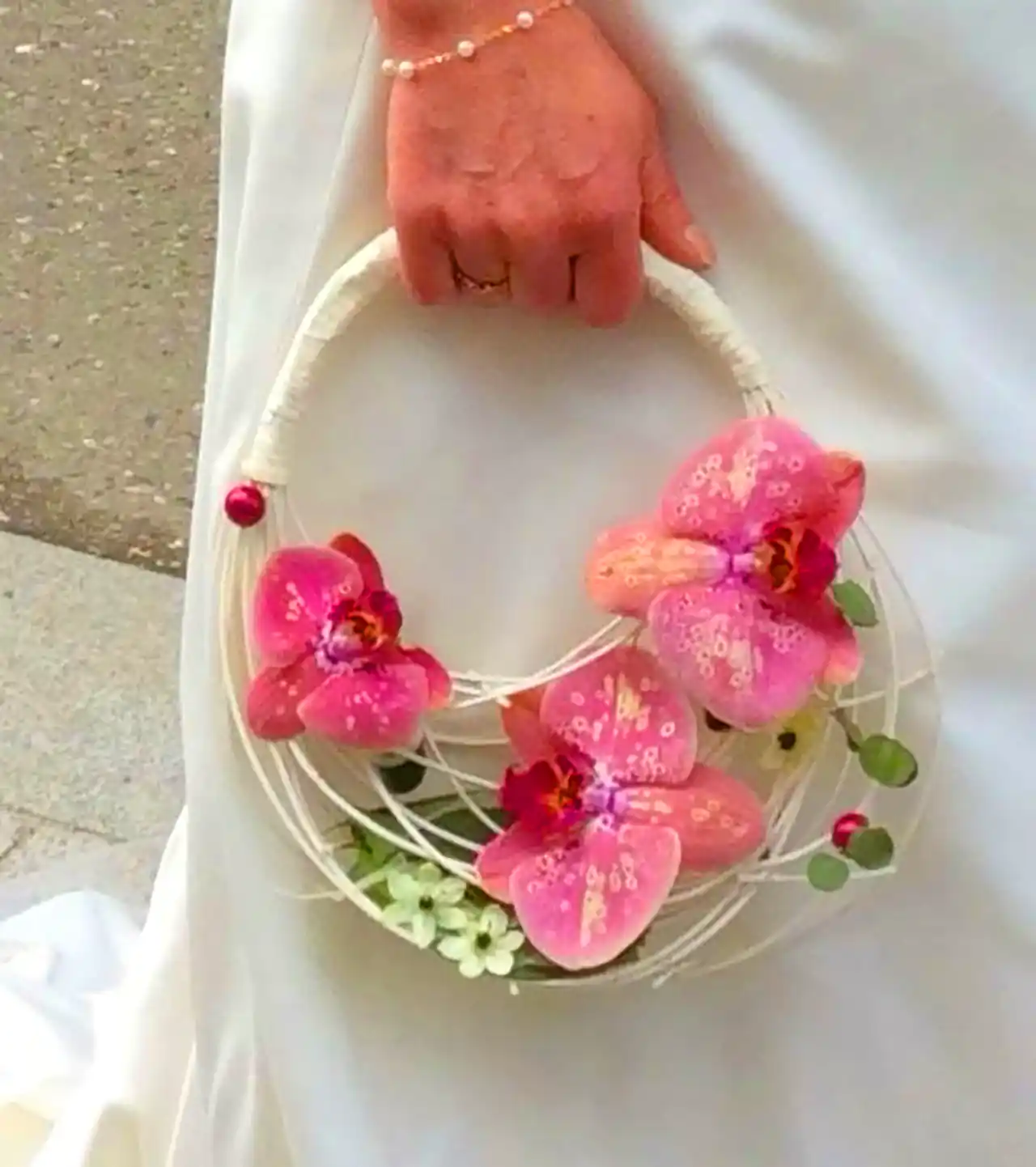 دسته گل حلقه ای عروس
