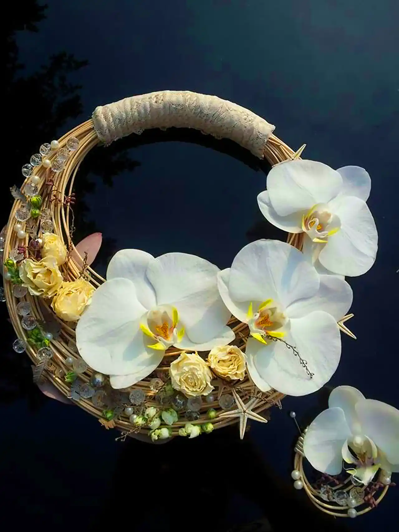 دسته گل حلقه ای عروس