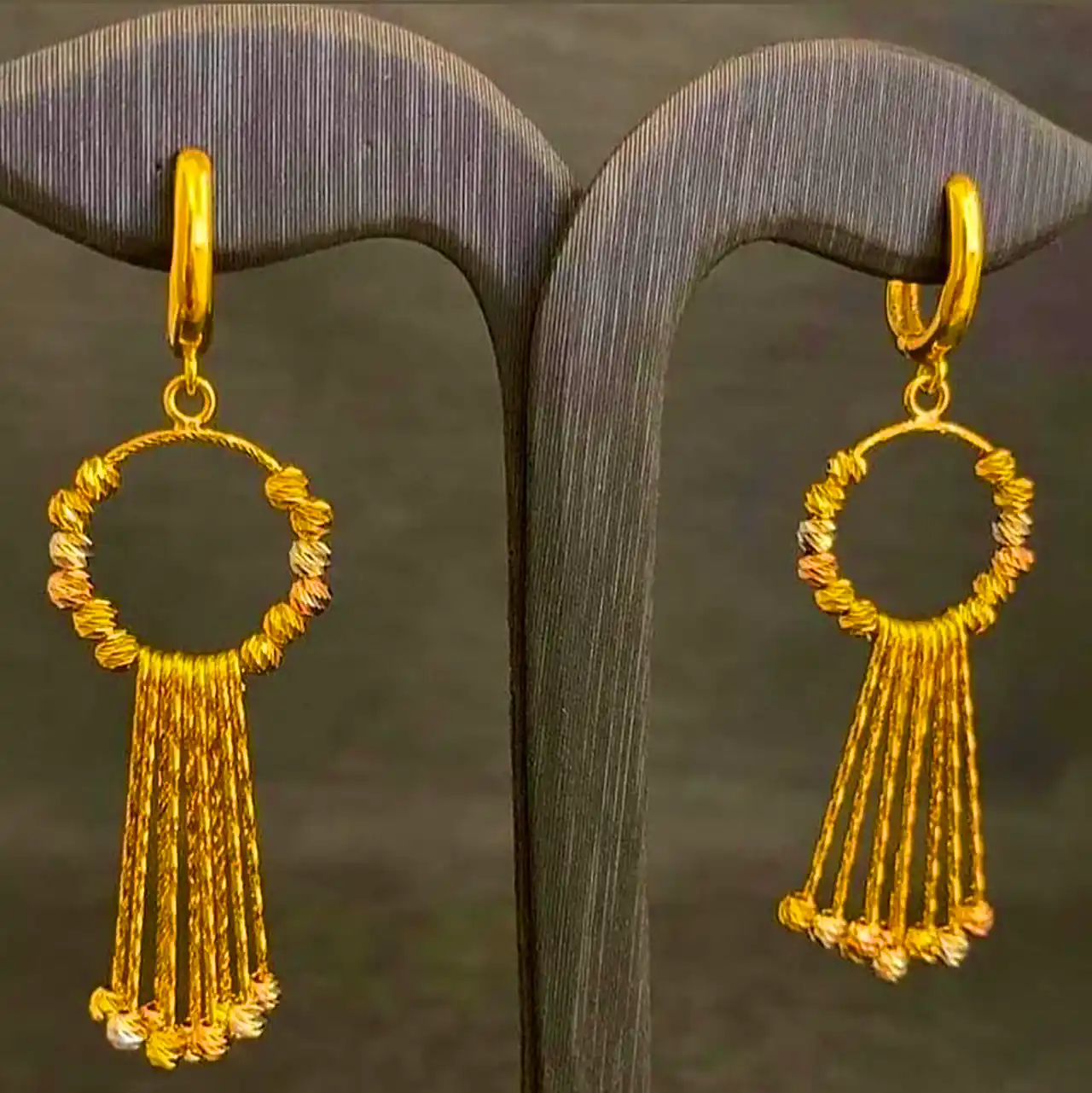 گوشواره شرابه ای رنگ ثابت