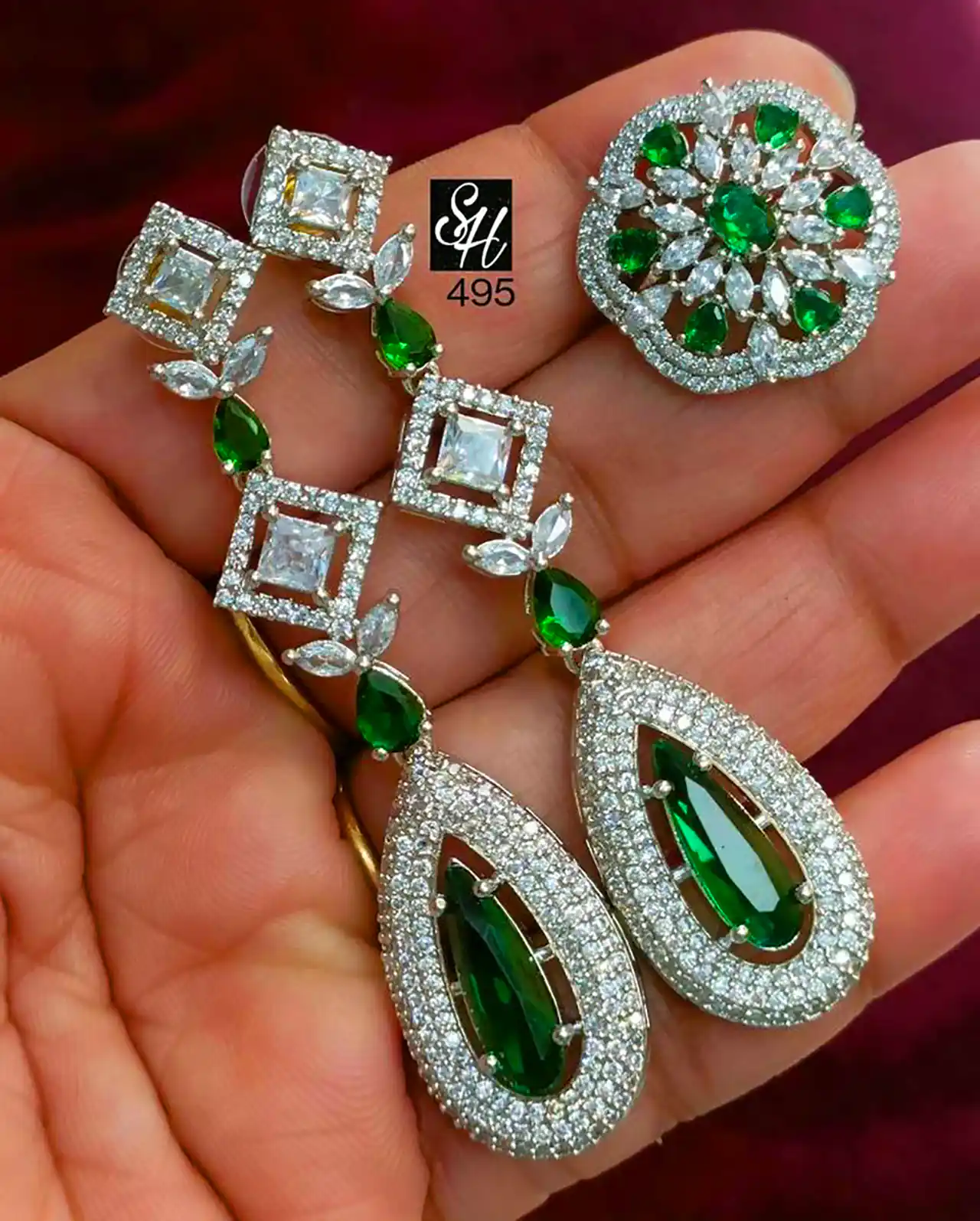 گوشواره سلطنتی با سنگ زمرد