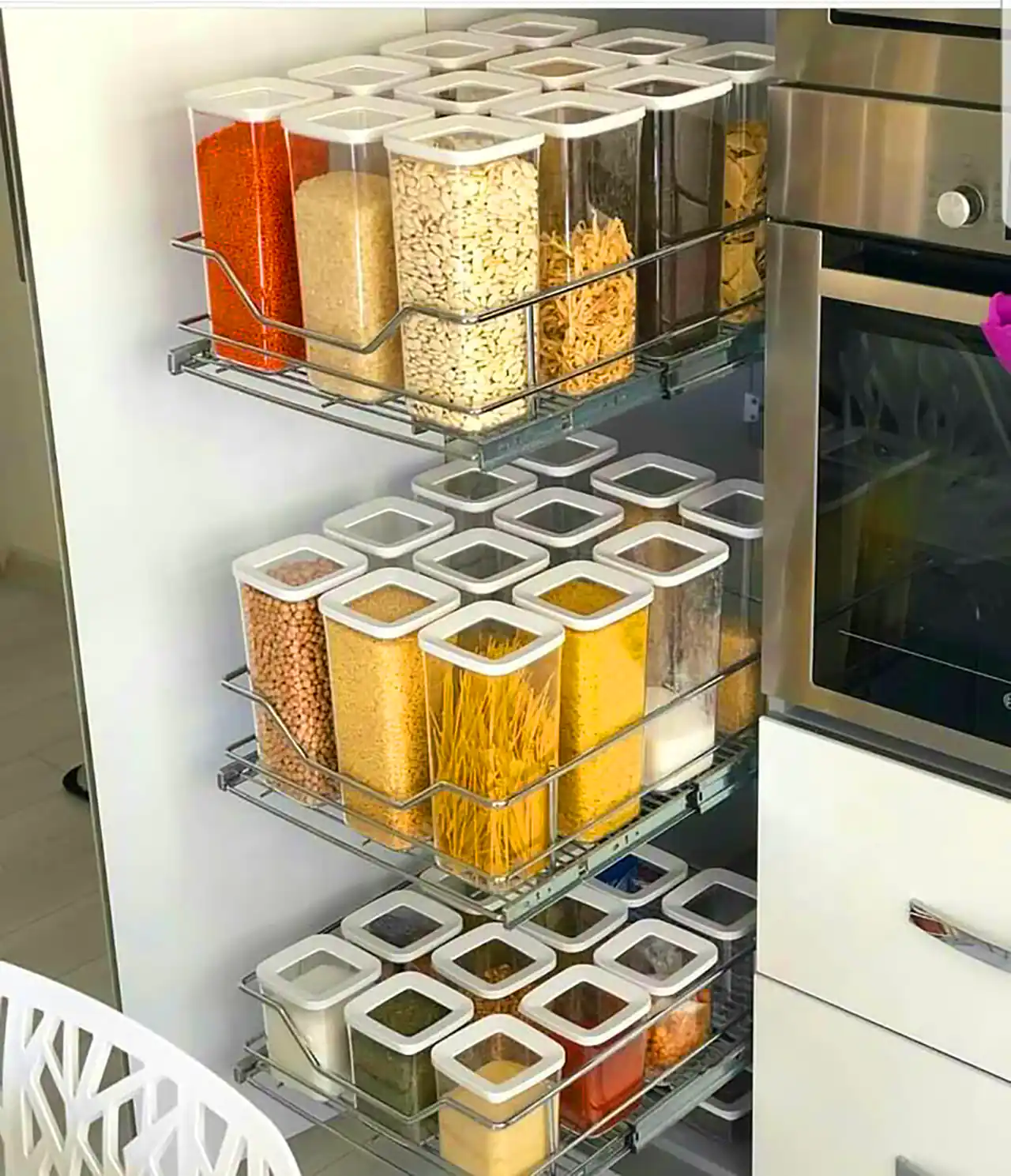 ایده نظم دهی کابینت ادویه و حبوبات 