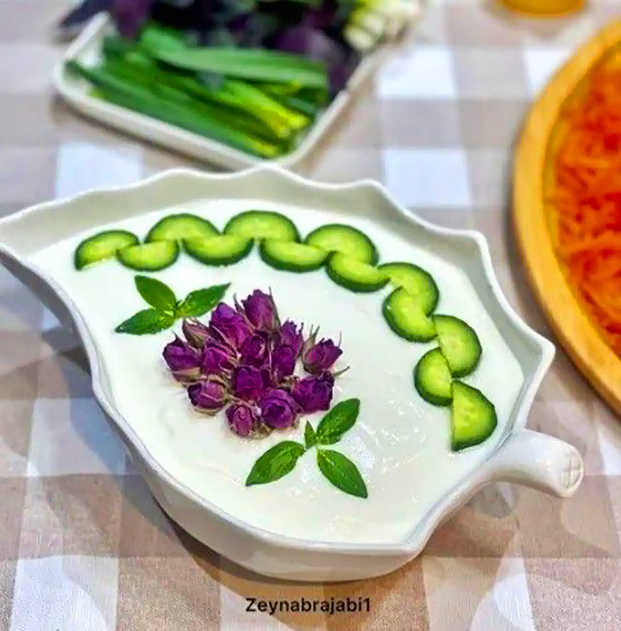 سرو ماست و خیار حرفه ای 
