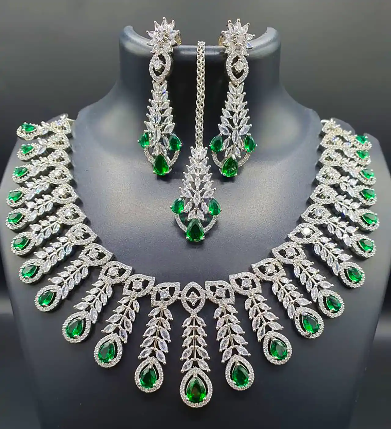 ست جواهرات نقره سلطنتی