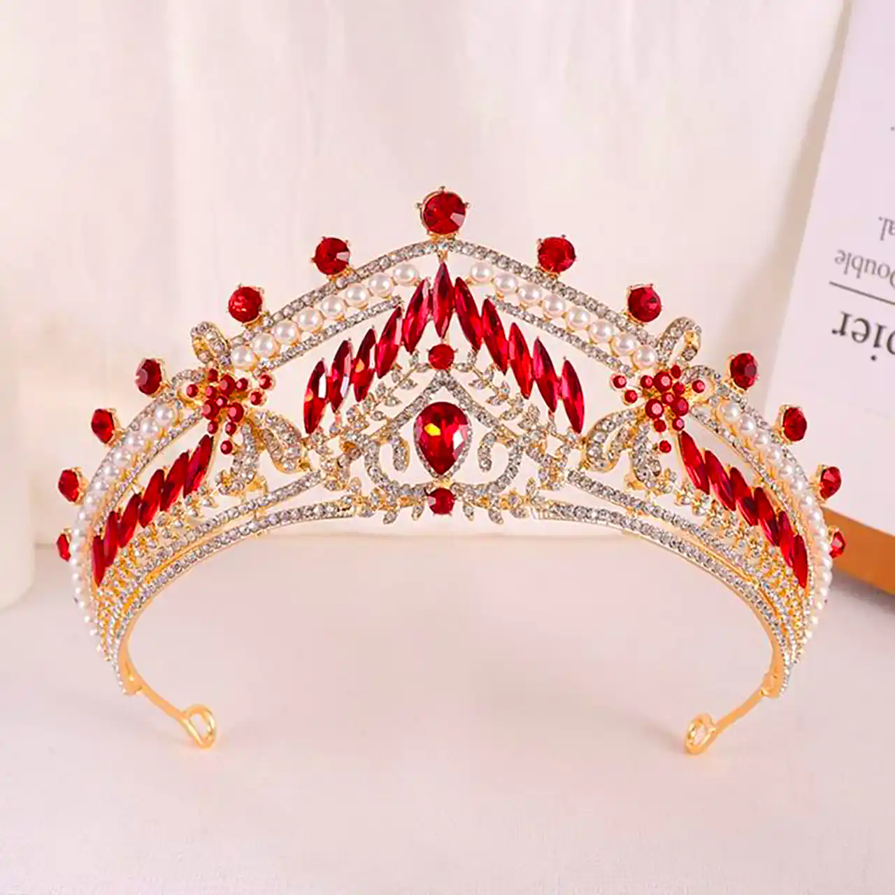 تاج عروس درخشان و خاص