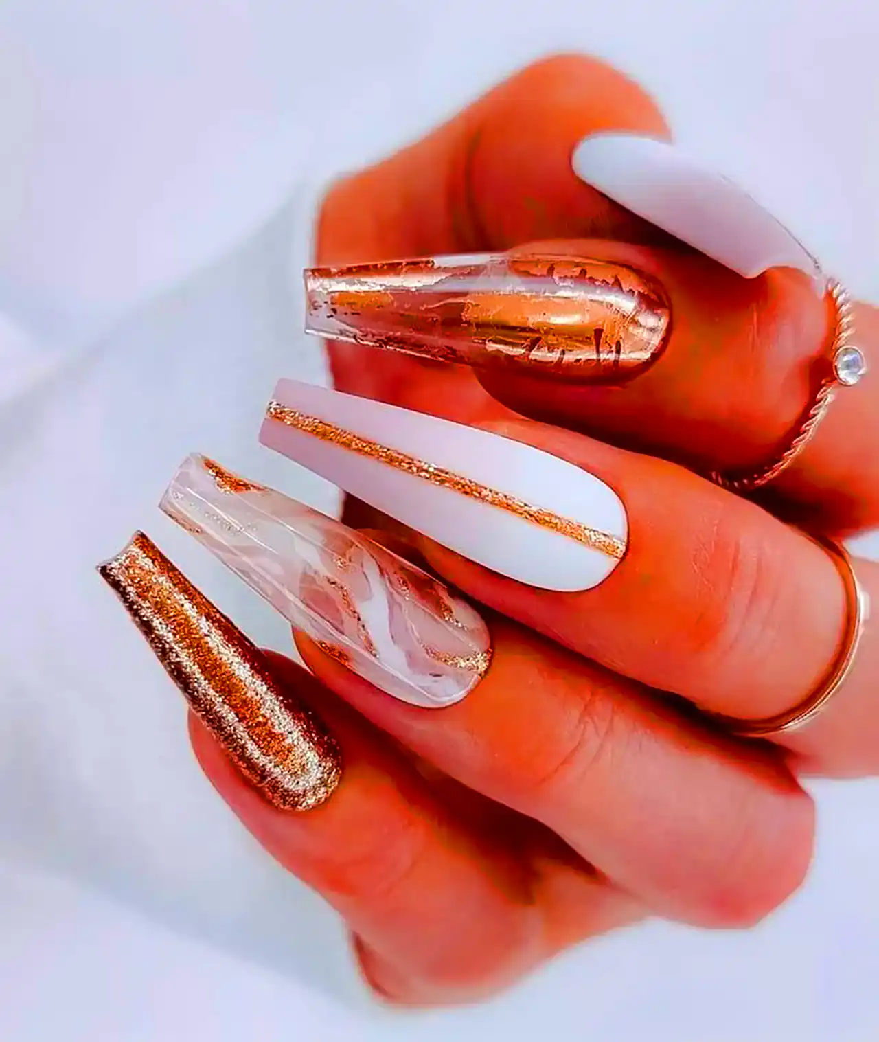 طراحی ناخن لاکچری ملایم