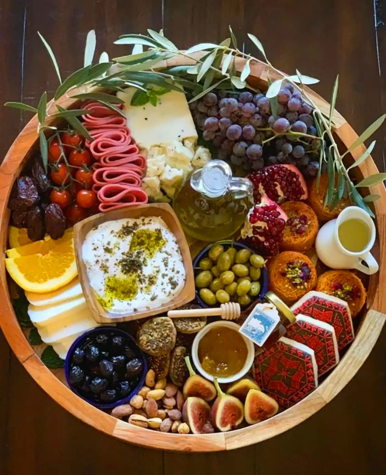 چیدمان مزه مجلسی شیک 
