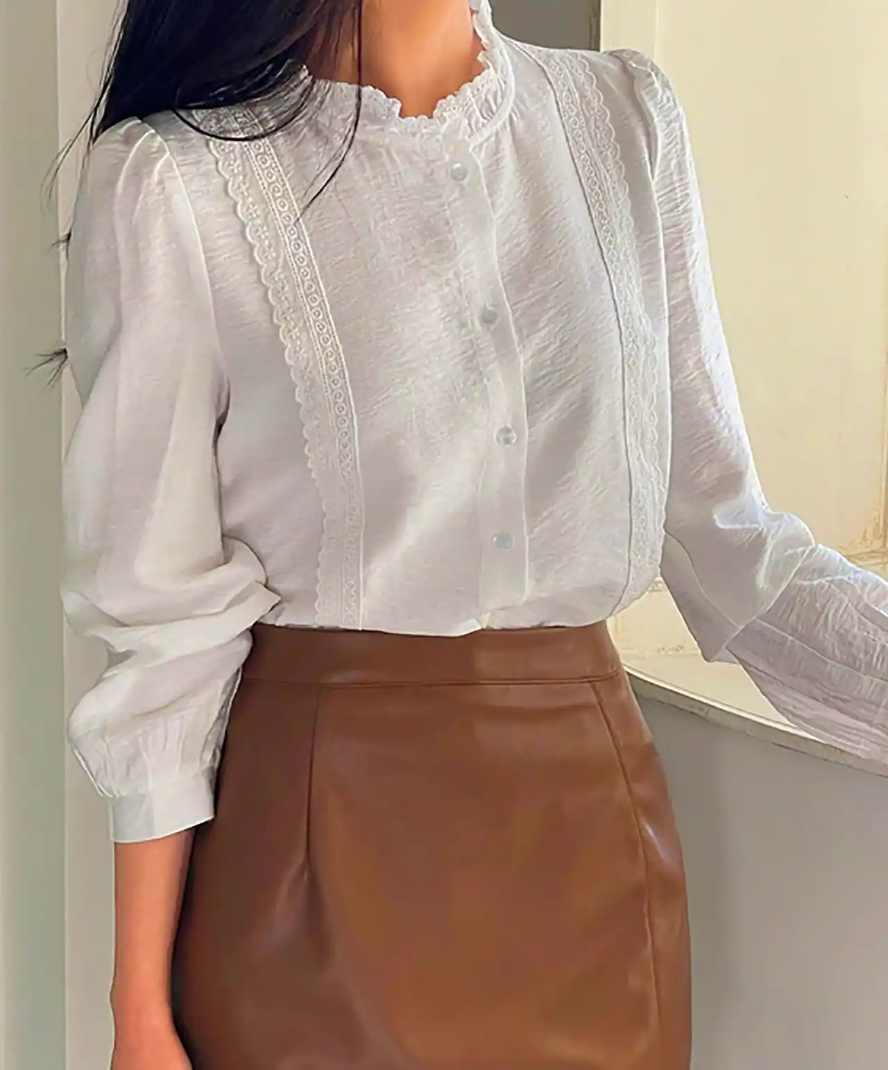 شومیز سفید کلاسیک زنانه