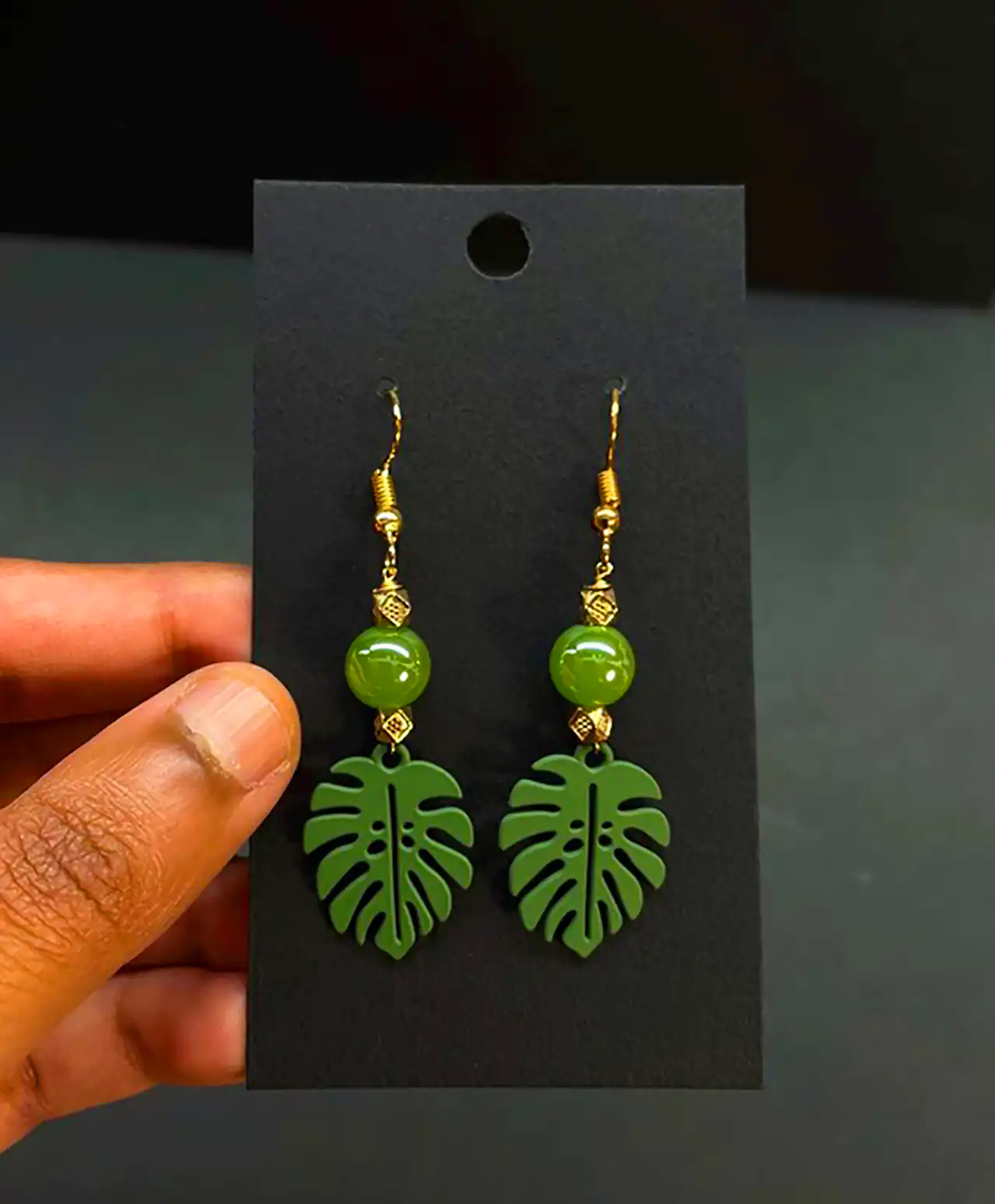گوشواره برگ مونسترا فانتزی