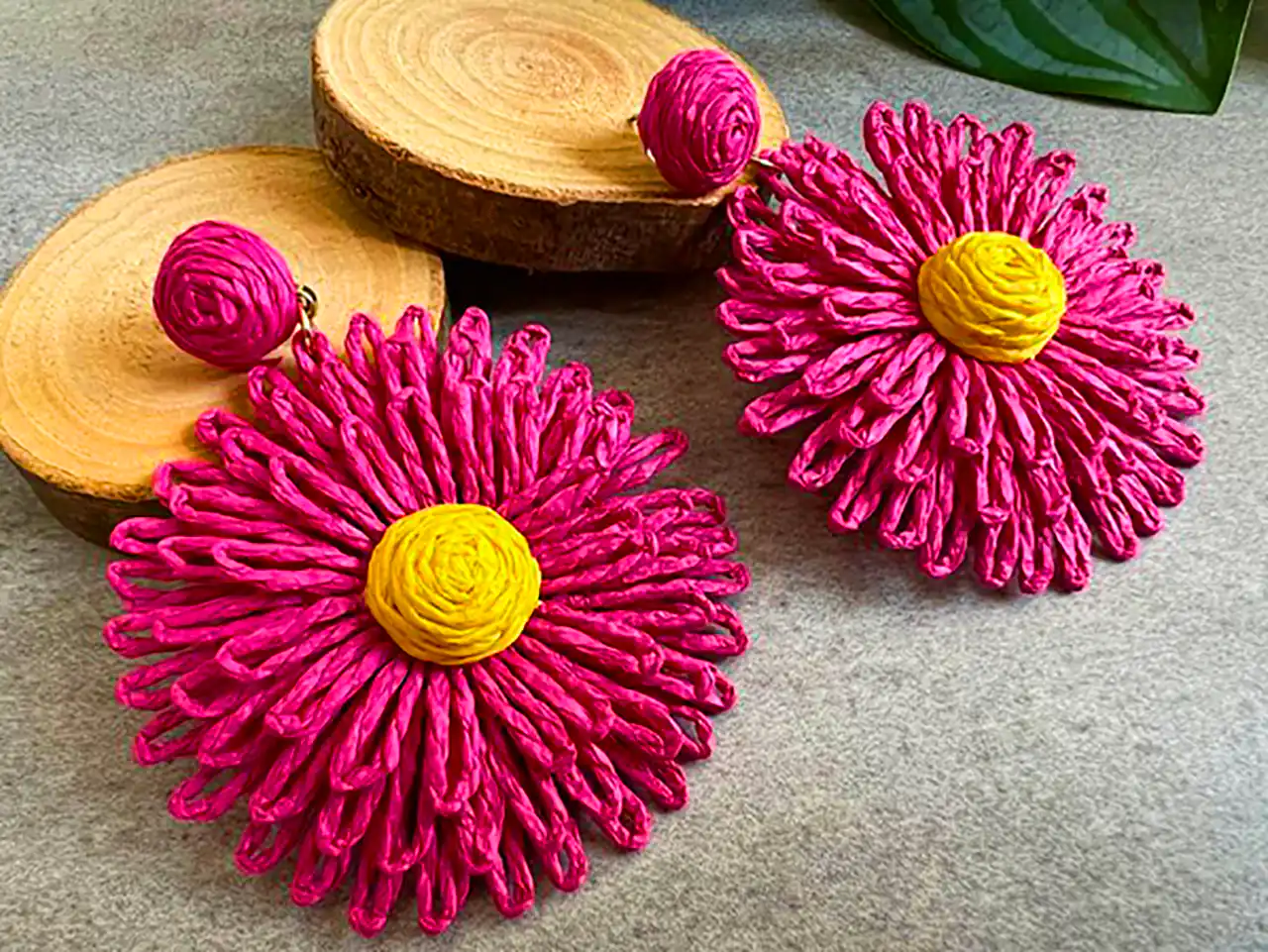 گوشواره حصیری طرح گل